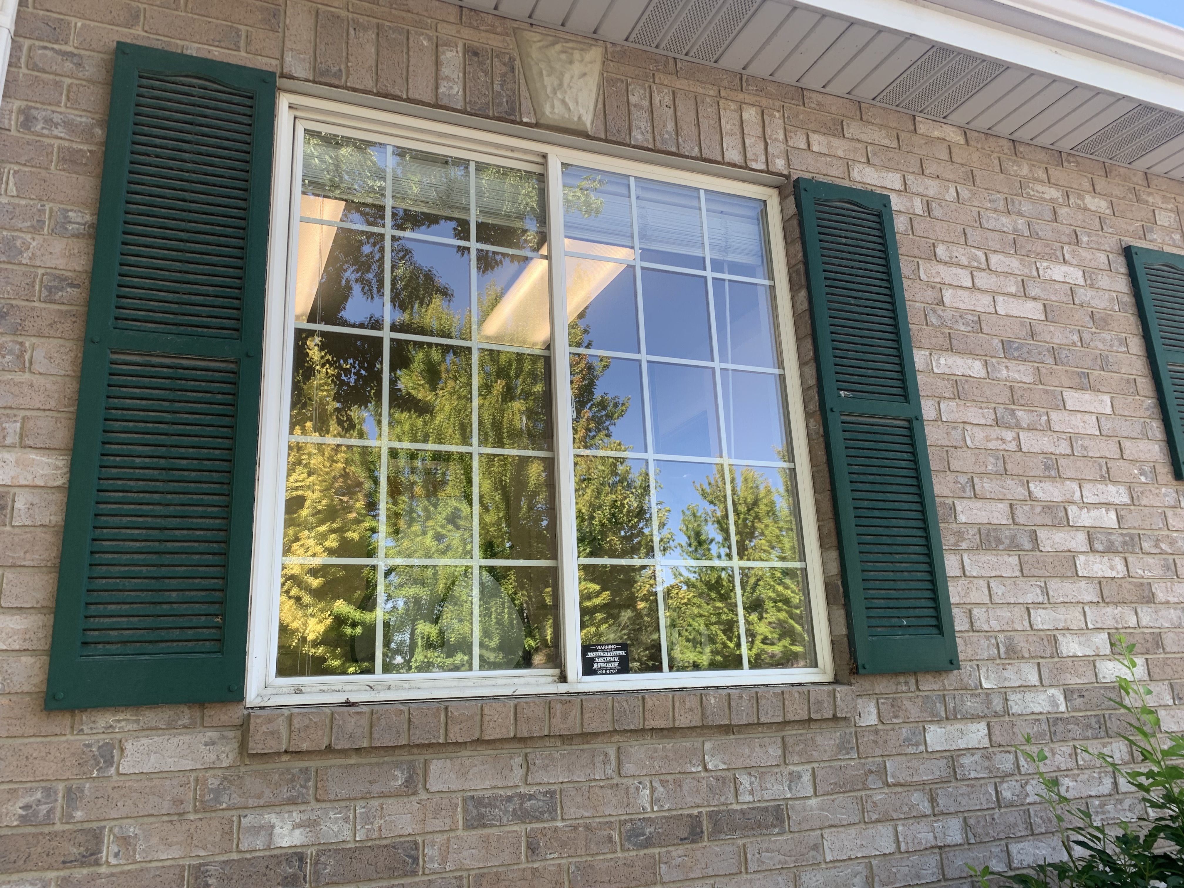 Crystal clear exterior window Utah home